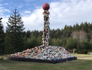 Float Totem Pole A Tsunami of Floats